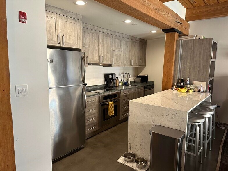 Building Photo - 90 Wareham St