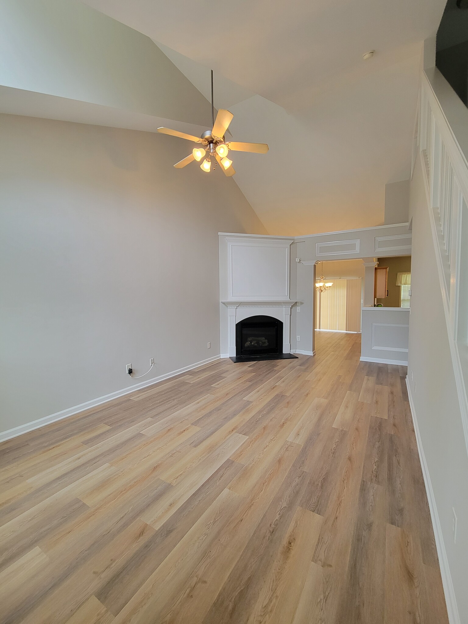 Building Photo - 7954 Willowglen Dr