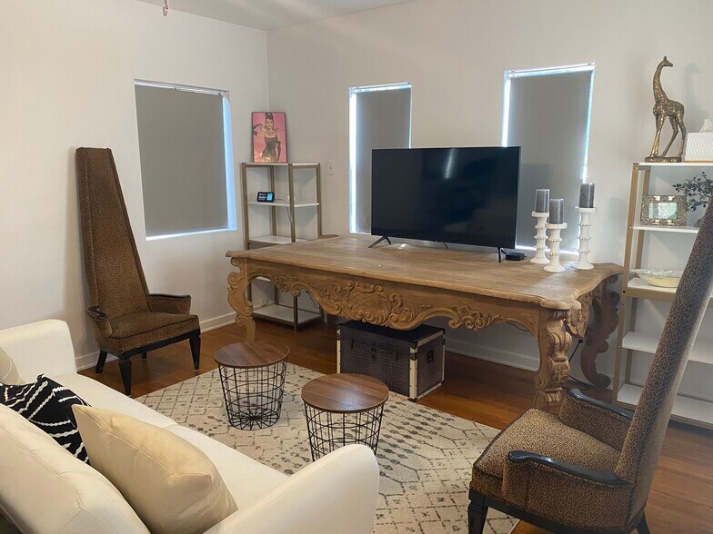 Building Photo - 152 N Bonnie Ave