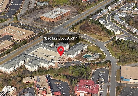 Building Photo - 3820 Lightfoot St