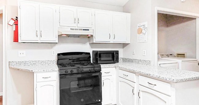 Building Photo - 5437 Biffle Rd