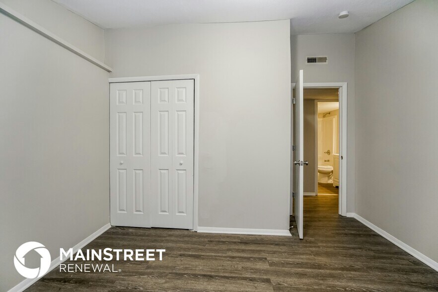 Building Photo - 389 West St