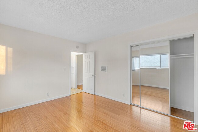 Building Photo - 2637 S Centinela Ave