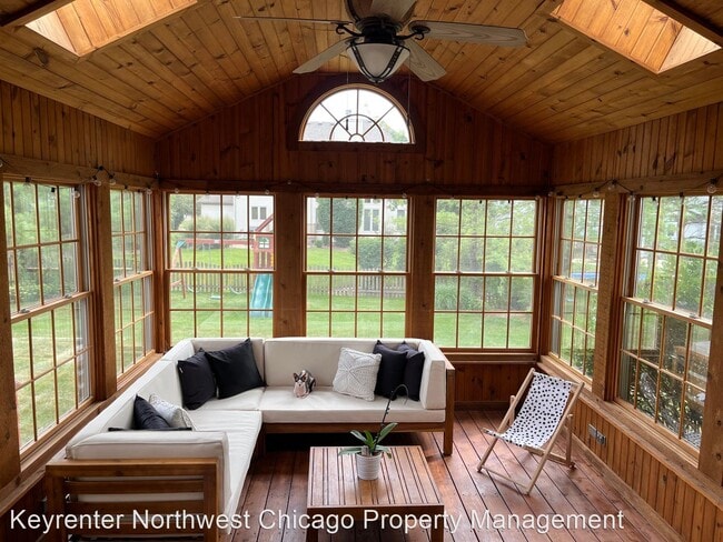 Building Photo - 5 br, 3.5 bath House - 7 W Sandstone Ct