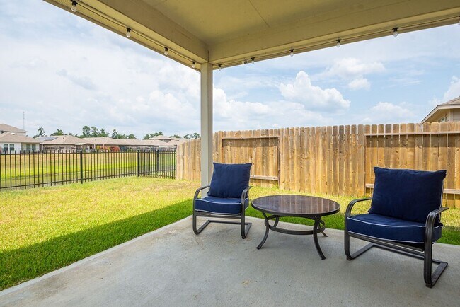 Building Photo - 14657 E Pine Heart Dr