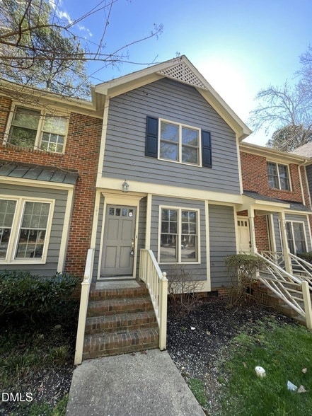 Building Photo - 121 Winners Cir