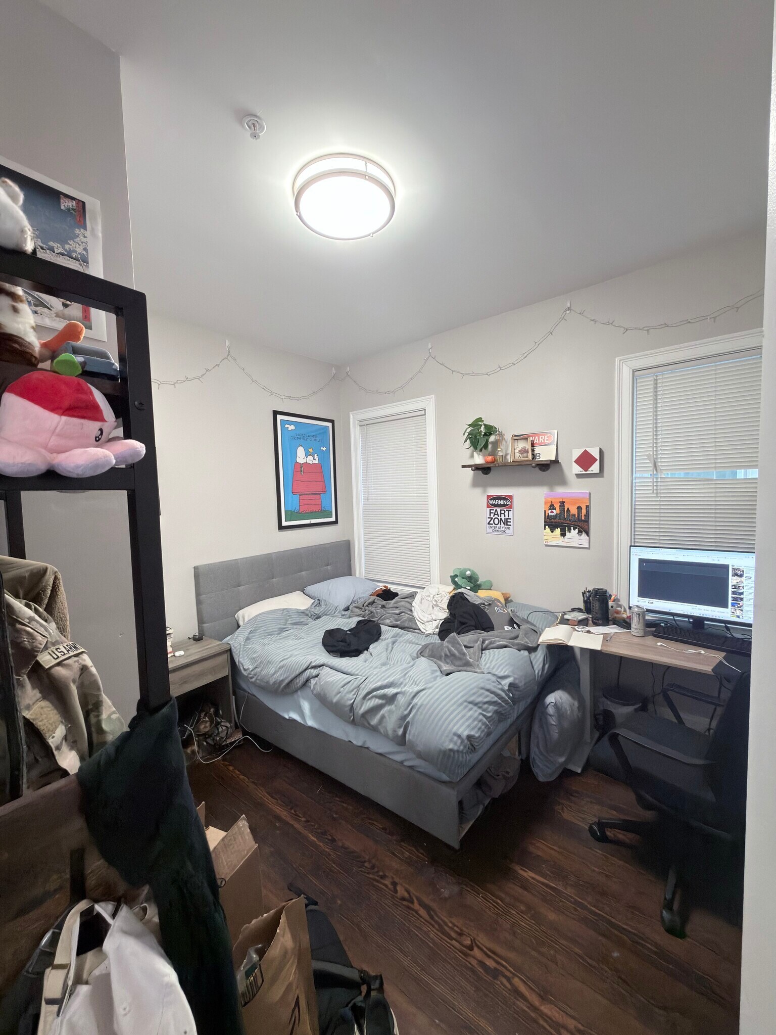 Building Photo - 156 Hillside St