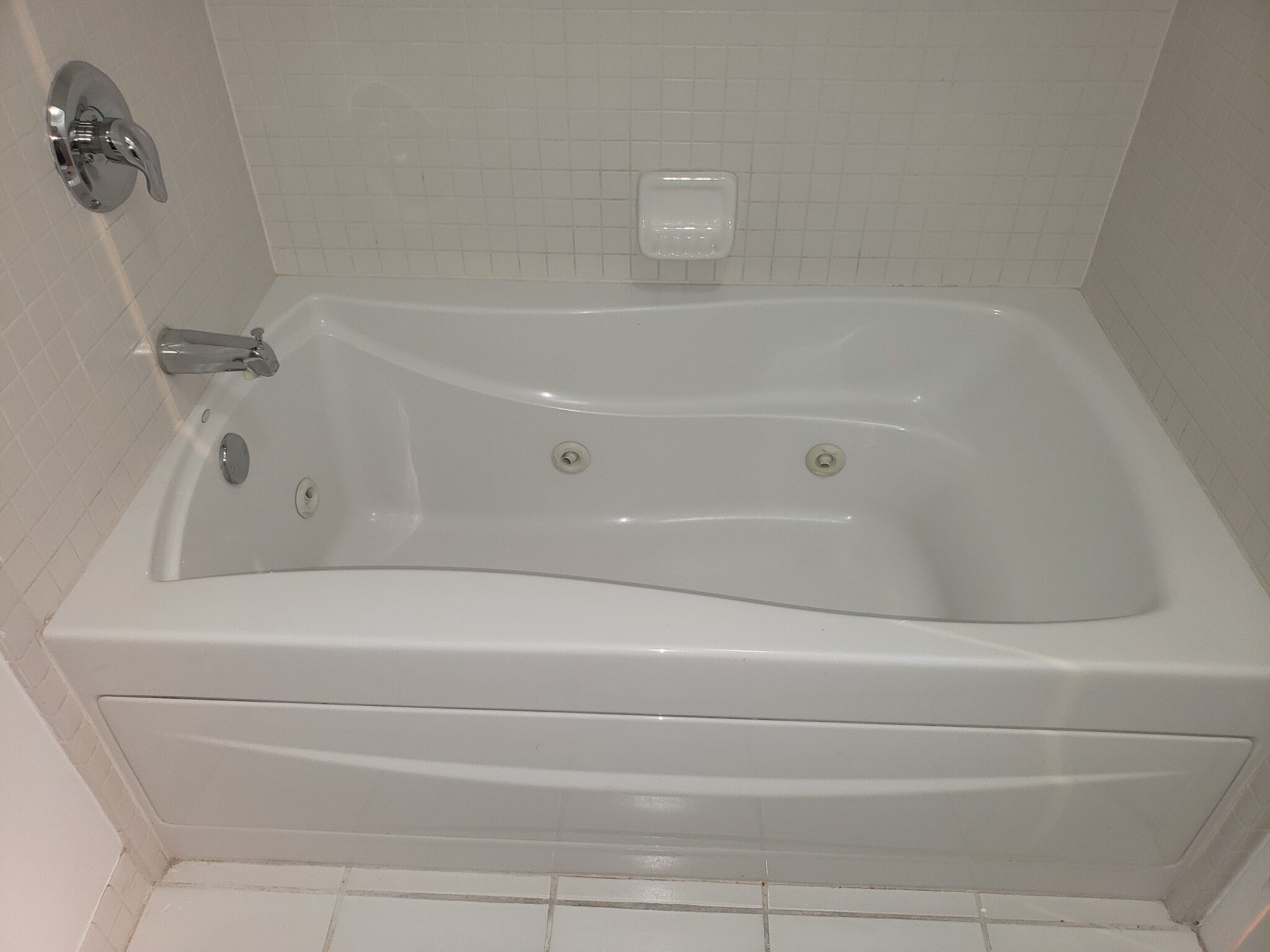 Master bathroom - 500 W Harbor Dr