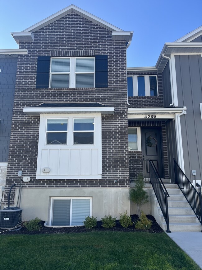 Building Photo - 4239 W 1960 N