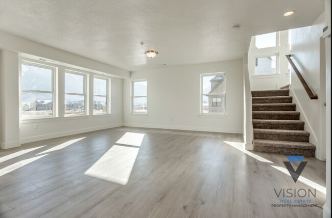 Building Photo - 726 S 1600 W