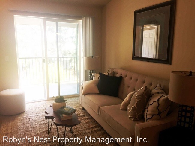 Building Photo - 18562 NW Holly St