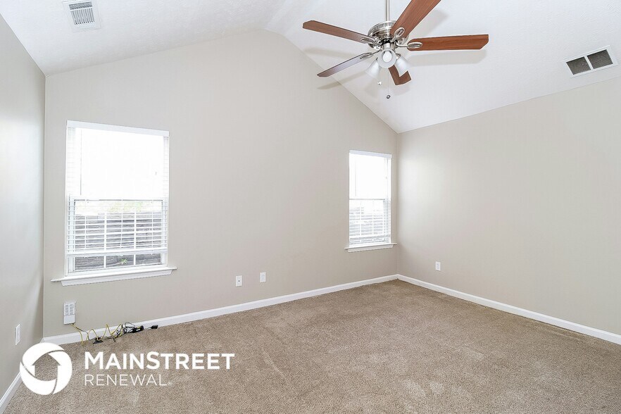 Building Photo - 3792 Landgraf Cove