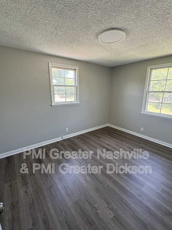Building Photo - 735 McPherson Dr