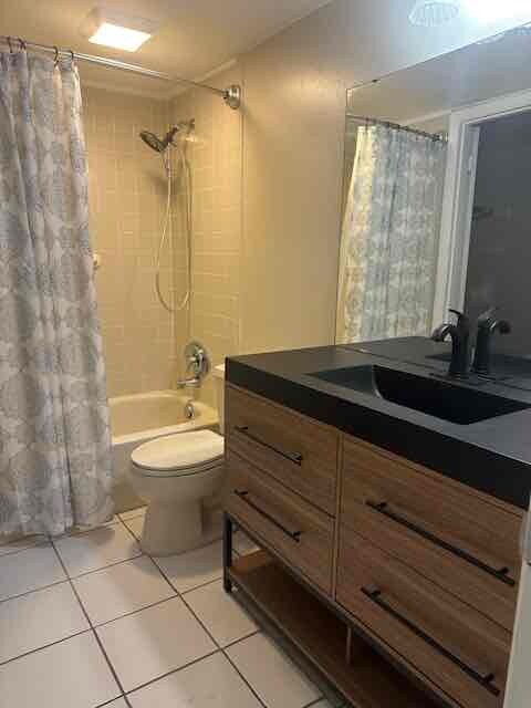 Building Photo - 200 Maitland Ave