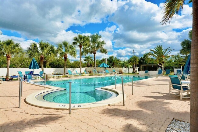 Building Photo - Paradise at Emerald Pointe in Punta Gorda