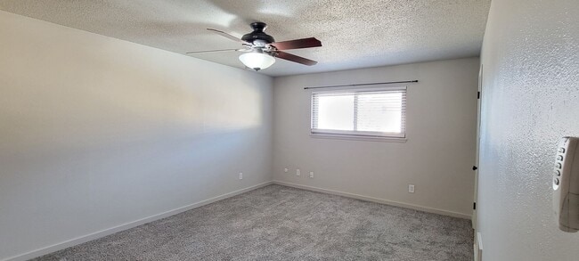 Building Photo - COLONIAL PARK LUXURY CONDO TOTAL UPDATED
