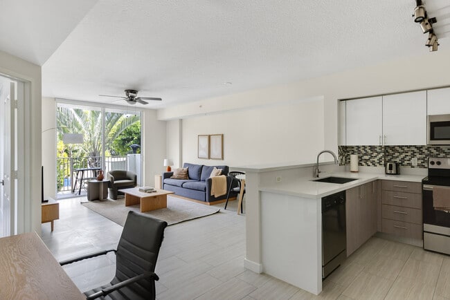 Building Photo - 601 NE 39th St