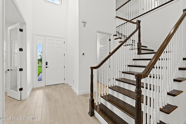 Building Photo - 3233 Casare Dr