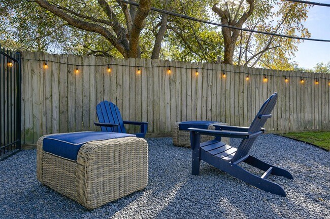 Building Photo - 3201 Westridge St