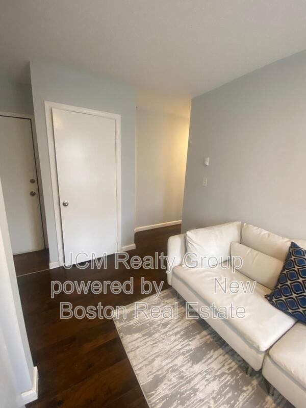 Building Photo - 56 Johnson St