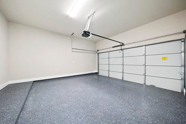 Building Photo - 5214 Pinemont Creek Ln