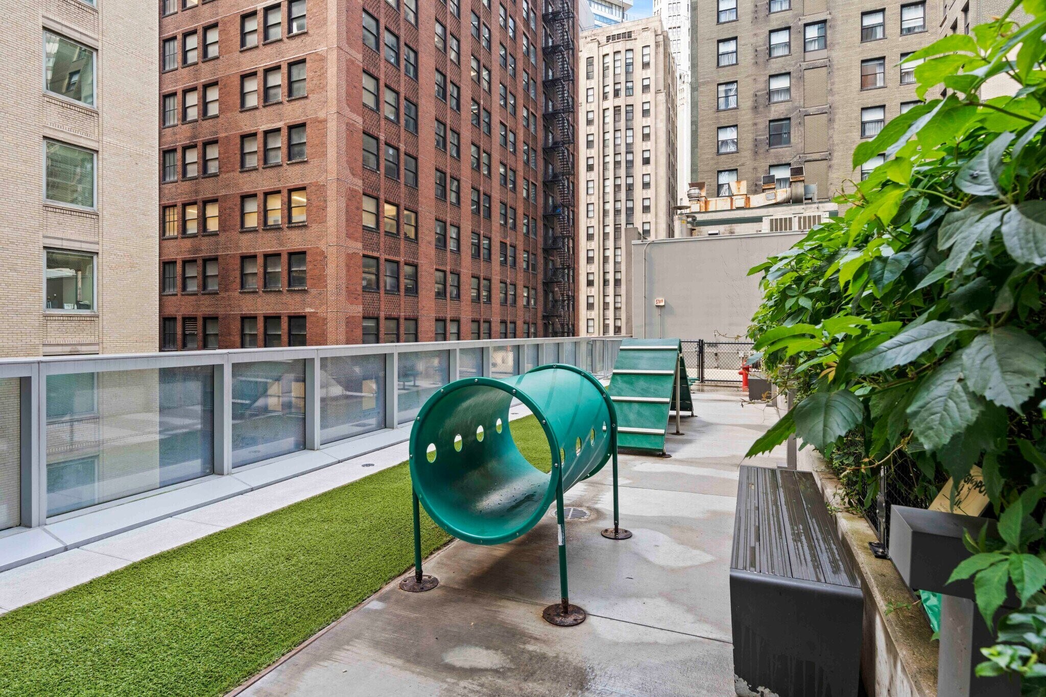 Building Photo - 237 N Garland Ct