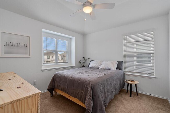 Building Photo - 6408 Wagon Spring St