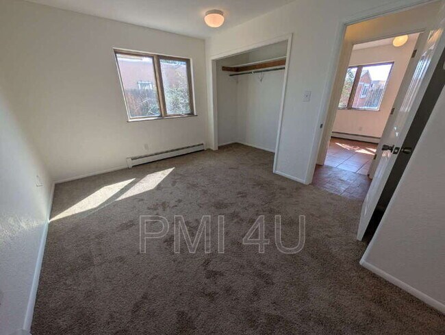 Building Photo - 2646 Floral Rd NW