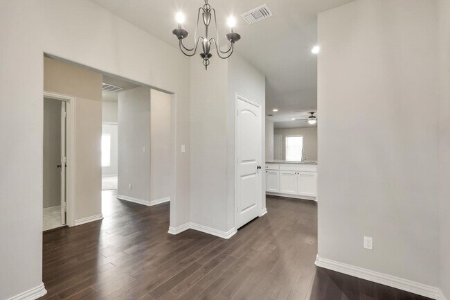 Building Photo - 3608 Brookstone Dr
