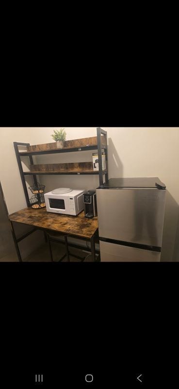 Building Photo - 99 Bibury St