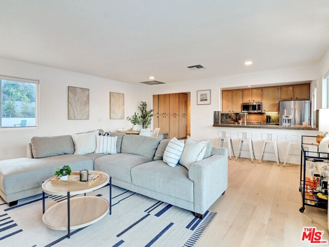 Building Photo - 39390 Marietta Cir