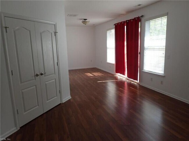 Building Photo - 2 bedroom in Virginia Beach VA 23455