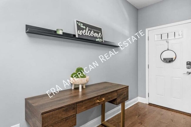 Building Photo - 2269 Tom St