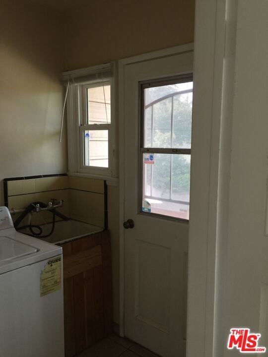 Building Photo - 4425 Victoria Park Pl