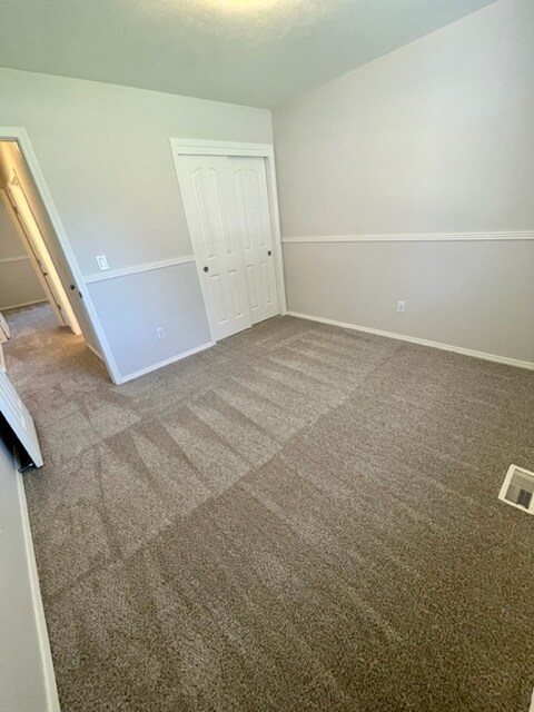 Building Photo - 5008 N Rothmans Ave