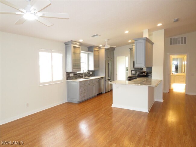 Building Photo - 4235 Redonda Ln