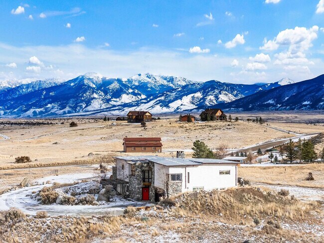 Building Photo - 84 Arcturus Dr