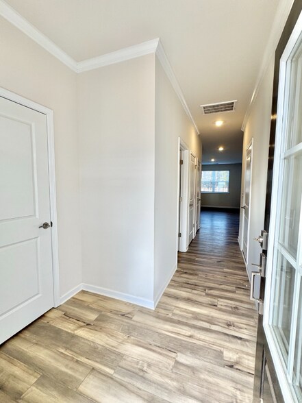 Building Photo - 1888 Pheasant Trce Cir