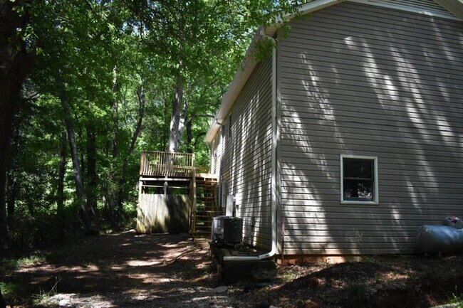 Building Photo - 124 Childress Road