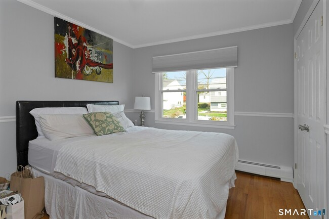 Building Photo - 25 Quinsey Dr