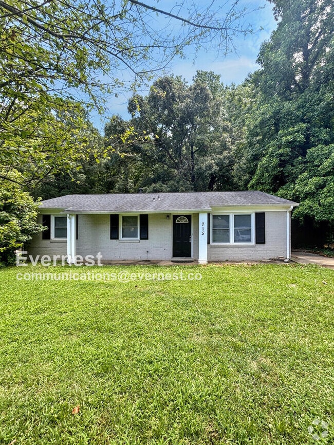 Building Photo - 715 Milan Rd E