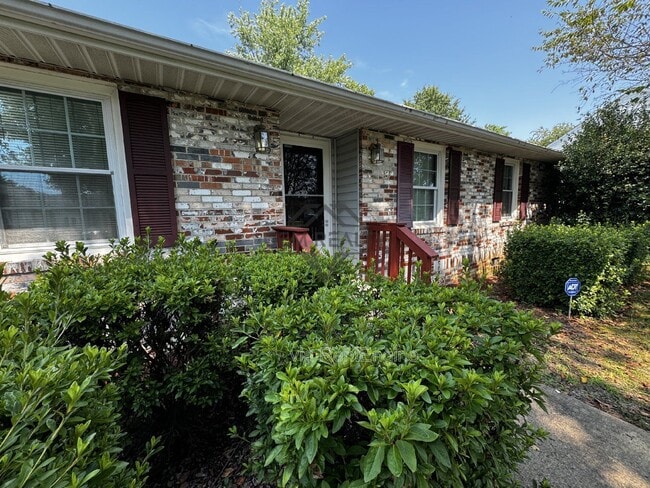 Building Photo - 5088 Blarney St