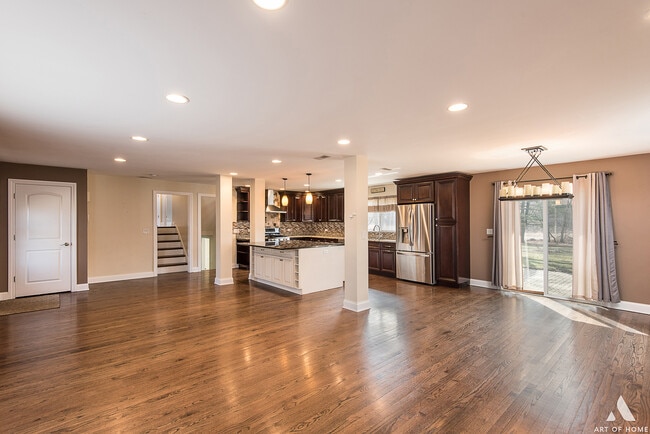 Building Photo - 106 Sharon Dr