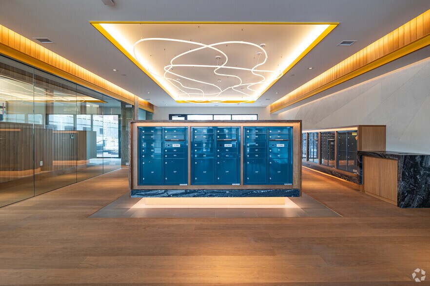 Primary Photo - SPARK