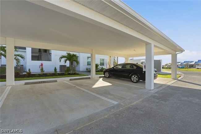 Building Photo - 15405 Grn Acrs Ave