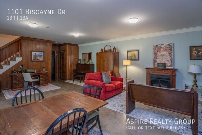 Building Photo - 1101 Biscayne Dr