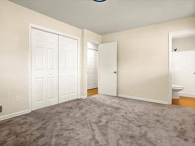Building Photo - 6700 Cipriano Rd