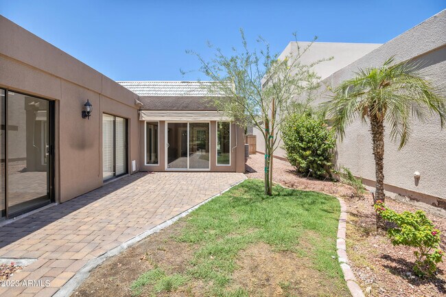 Building Photo - 6305 N 30th Ct