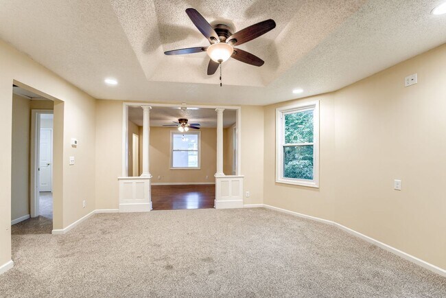 Building Photo - 1101 Bancroft St