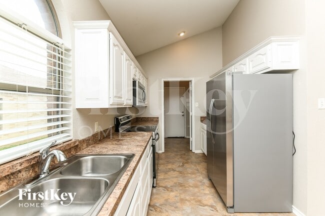 Building Photo - 1220 Saltgrass Dr